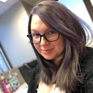 Meet your Posher, Ashley